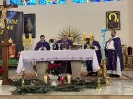  UROCZYSTE WPROWADZENIE PROBOSZCZA  KS. PRAŁATA JANA ZIĘTARSKIEGO DO PARAFII-4